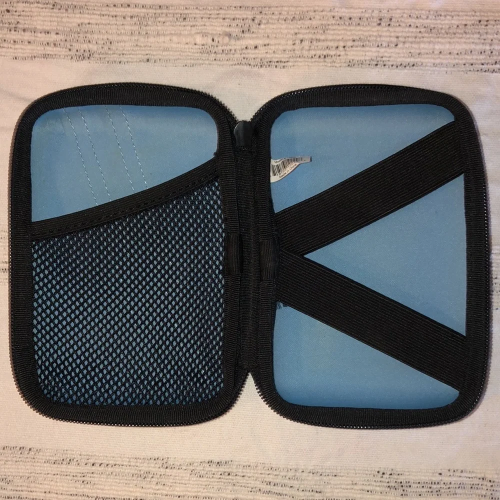 Hard shell electronics case